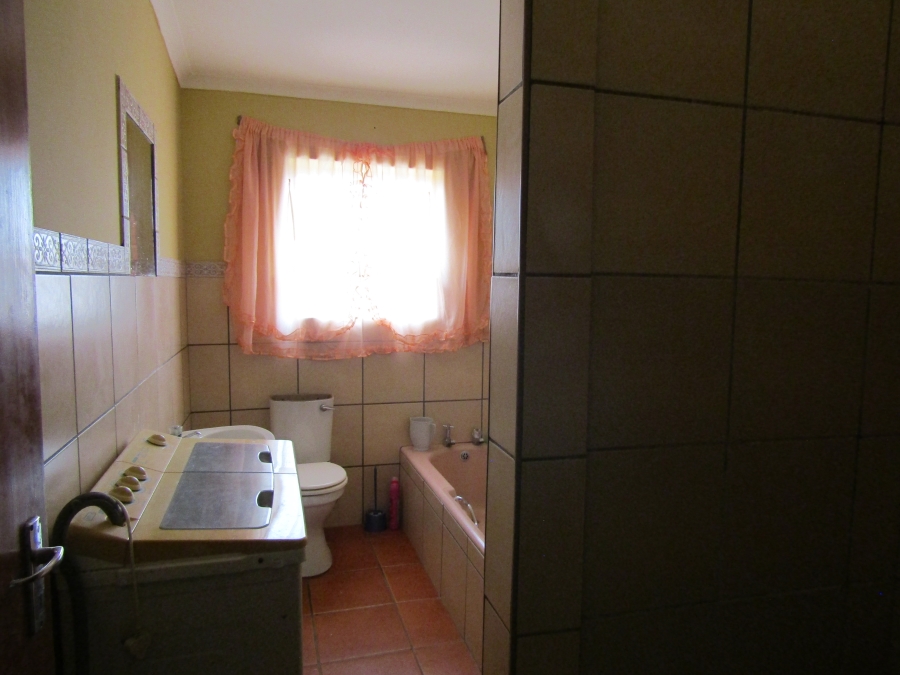 3 Bedroom Property for Sale in Kruisfontein Eastern Cape